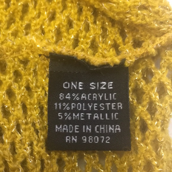 Beautiful Pull Through Scraf - Picture 3 of 3